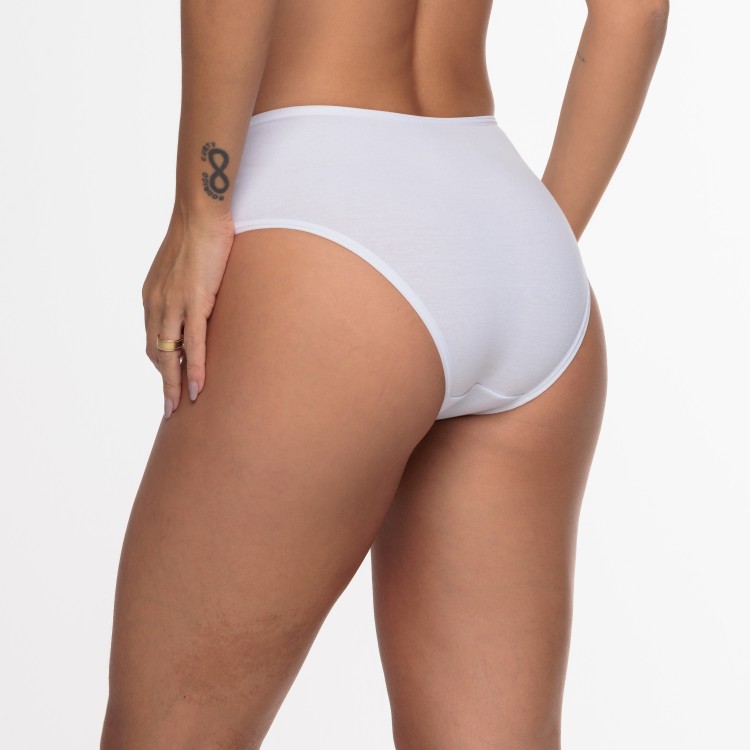 Calcinha com Detalhe em Renda Sobreposta Branco em Algodão Egípcio